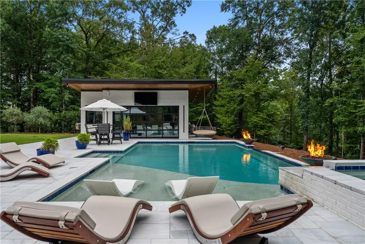 3020 Bridle Creek Circle, Auburn, Alabama 36830