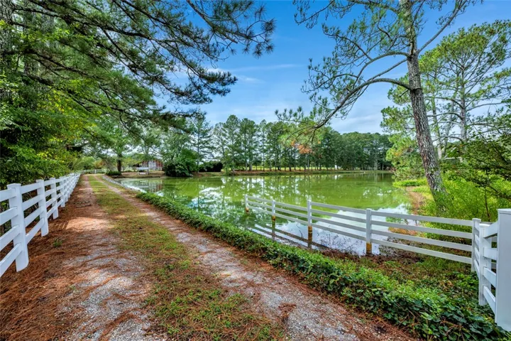 44 Nunnally Lake Road, Ohatchee, Alabama 36271