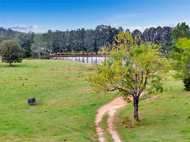 44 Nunnally Lake Road, Ohatchee, Alabama 36271