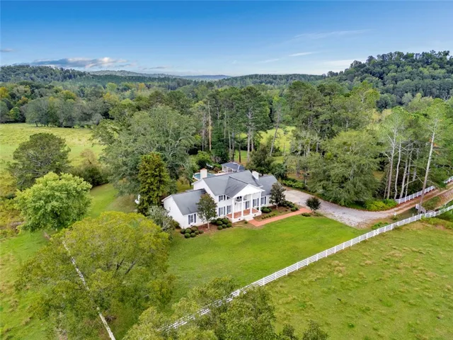 44 Nunnally Lake Road, Ohatchee, Alabama 36271