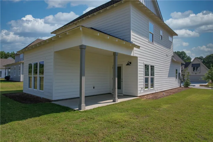 Covered Back Porch
Example of a completed Trent Plan