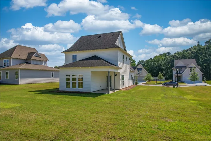 Backyard View - Right
Example of a completed Trent Plan