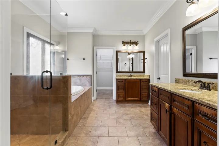 Spacious Master bathroom