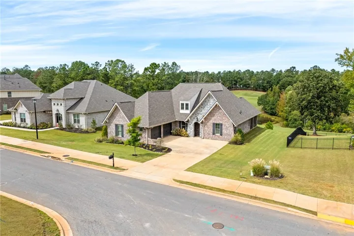 Andrews Ave sits right on the golf course!