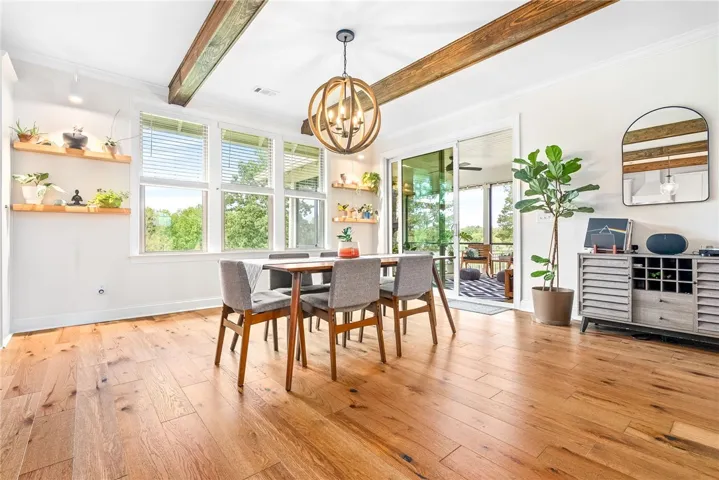 Dining room that overlooks the golf course