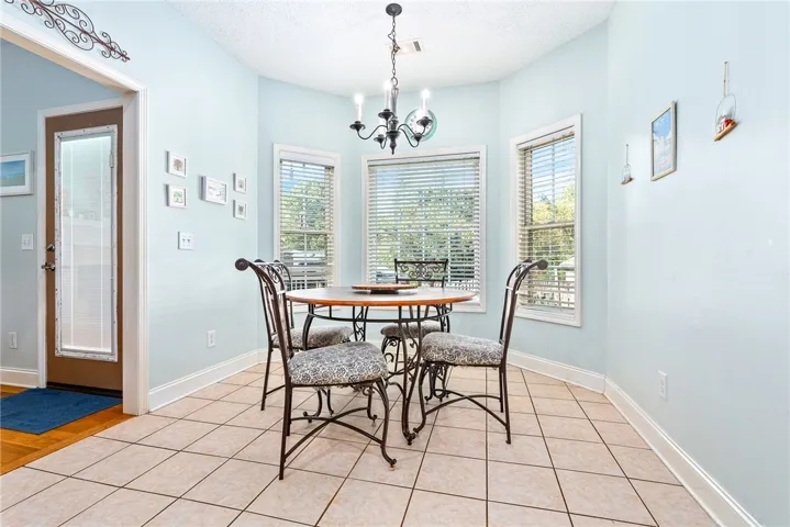 Breakfast Room