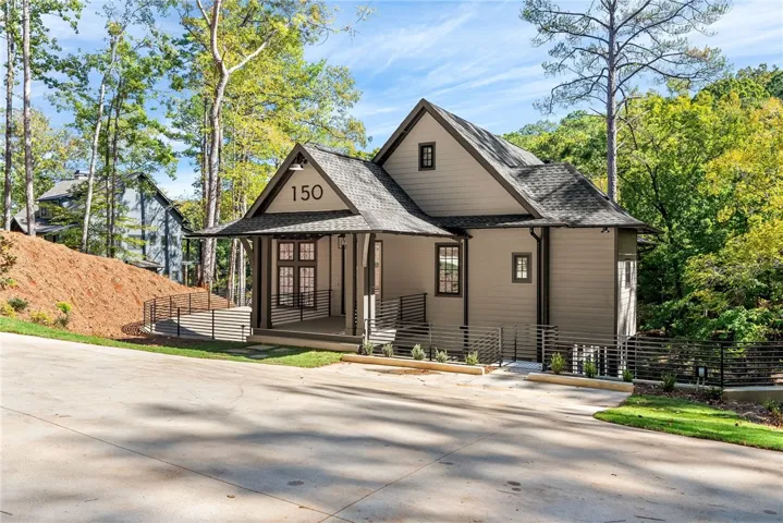 150 Teakwood Drive, Dadeville, Alabama 36853