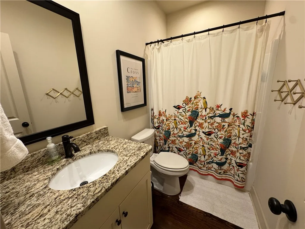 Hall full bath