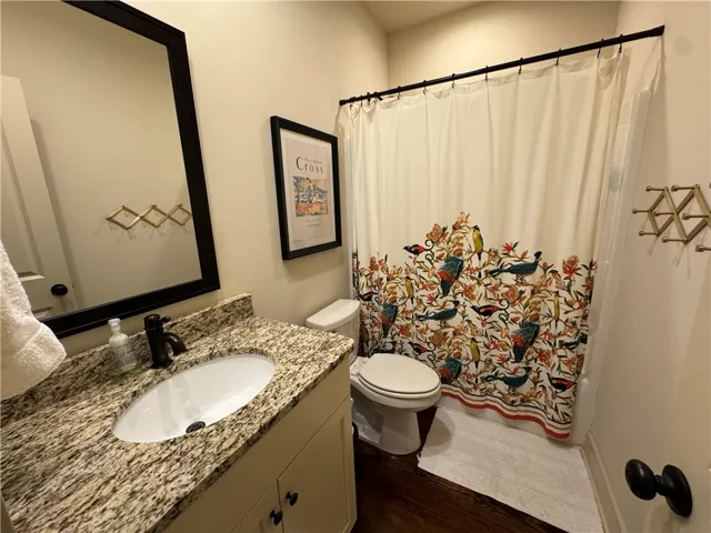Hall full bath
