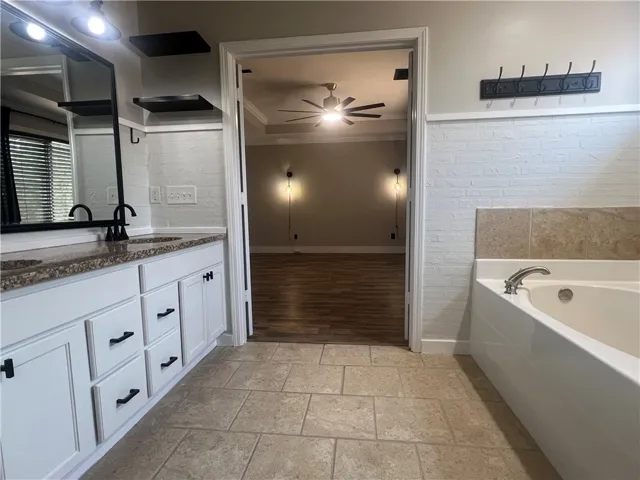 2163 Turnbury Lane, Auburn, Alabama 36830