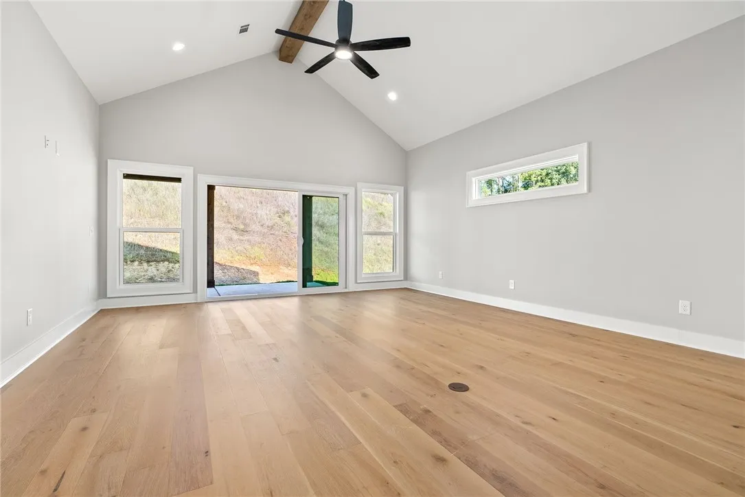 *RENDERINGS & PHOTOGRAPHY
INCLUDED DOES NOT REPRESENT THE ACTUAL PROPERTY AND IS TO BE USED FOR VISUAL PURPOSES
ONLY. FINISHES WILL DIFFER.