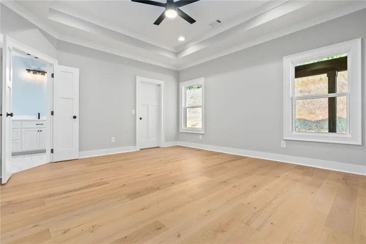*RENDERINGS & PHOTOGRAPHY
INCLUDED DOES NOT REPRESENT THE ACTUAL PROPERTY AND IS TO BE USED FOR VISUAL PURPOSES
ONLY. FINISHES WILL DIFFER.