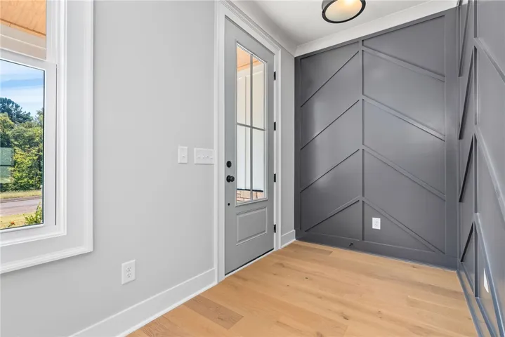 *RENDERINGS & PHOTOGRAPHY
INCLUDED DOES NOT REPRESENT THE ACTUAL PROPERTY AND IS TO BE USED FOR VISUAL PURPOSES
ONLY. FINISHES WILL DIFFER.