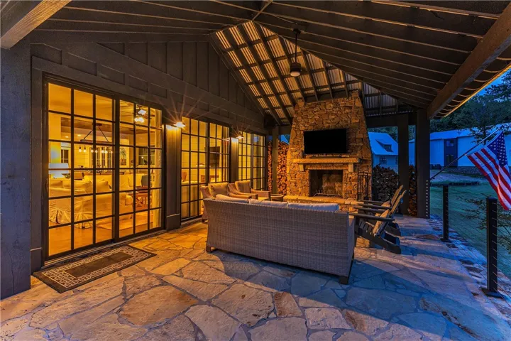 60 Castaway Cove Lane, Eclectic, Alabama 36024