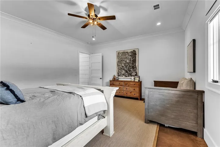 60 Castaway Cove Lane, Eclectic, Alabama 36024