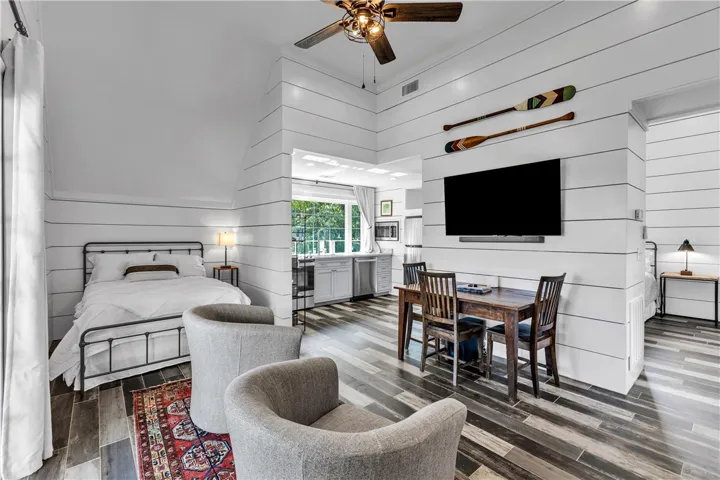 60 Castaway Cove Lane, Eclectic, Alabama 36024
