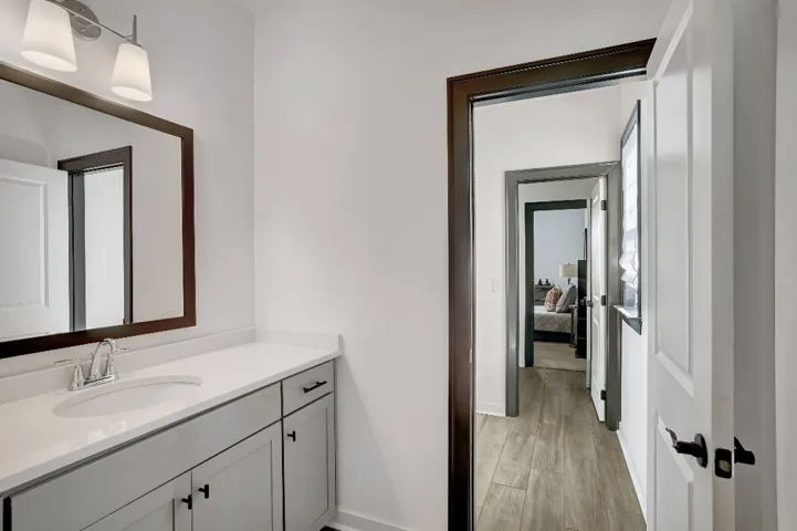 Jack & Jill Bathroom connecting bedrooms 3 & 4