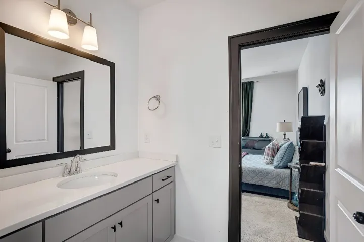 Jack & Jill bathroom connecting bedrooms 3 & 4