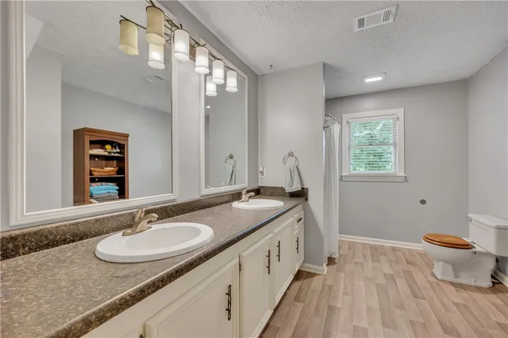 1603 Shadywood Court, Opelika, Alabama 36801