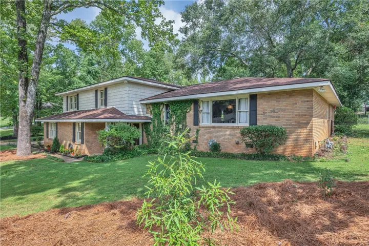 1603 Shadywood Court, Opelika, Alabama 36801