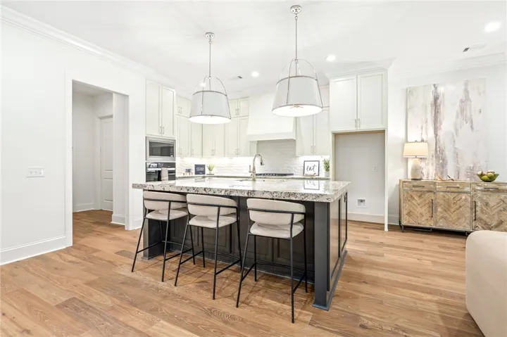 2221 Bellevue Place, Auburn, Alabama 36830