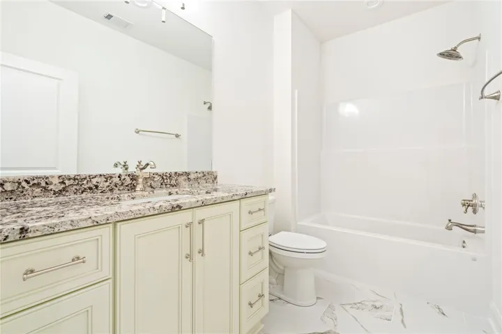 2221 Bellevue Place, Auburn, Alabama 36830