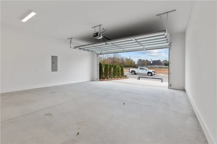 2221 Bellevue Place, Auburn, Alabama 36830