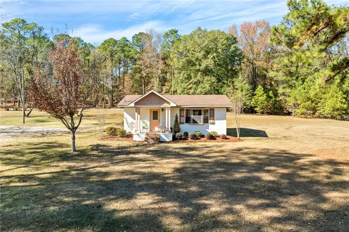 Detached Office/Business Space/Secondary Living