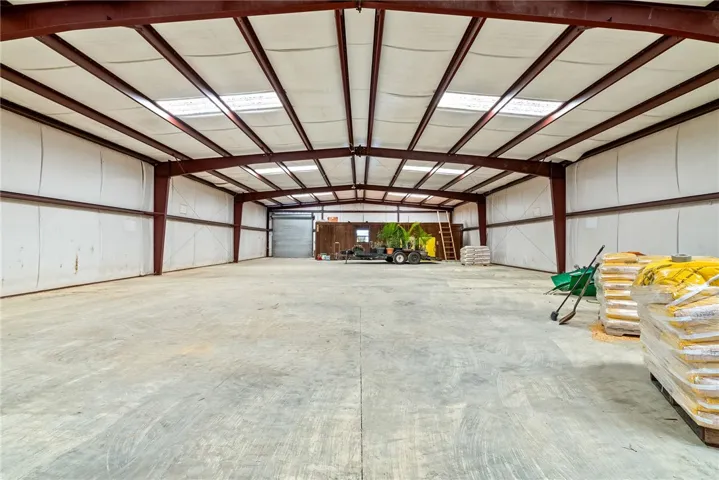 5,000 Sq. Ft. Shop