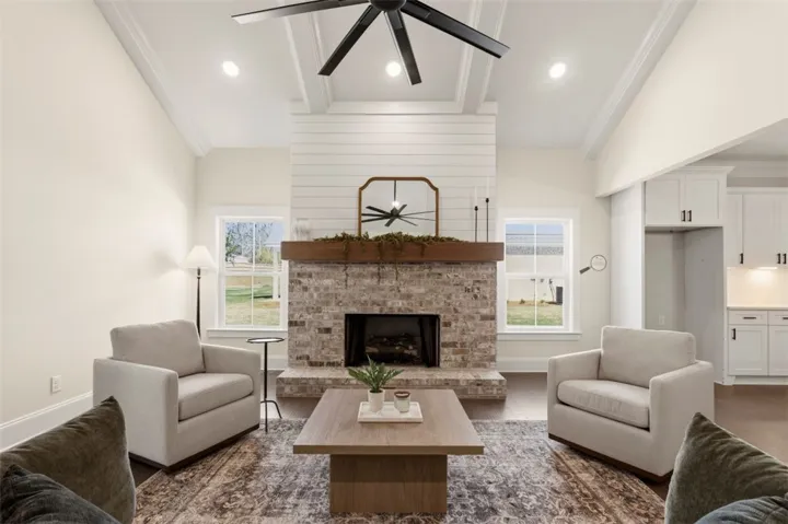 1935 Long Leaf Lane, Opelika, Alabama 36804