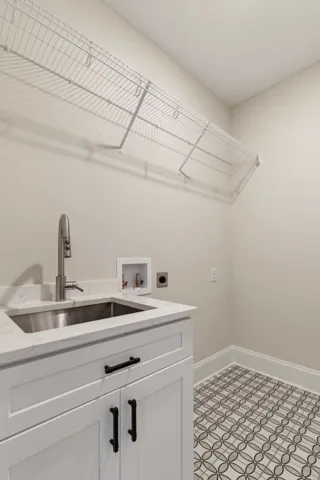 1935 Long Leaf Lane, Opelika, Alabama 36804