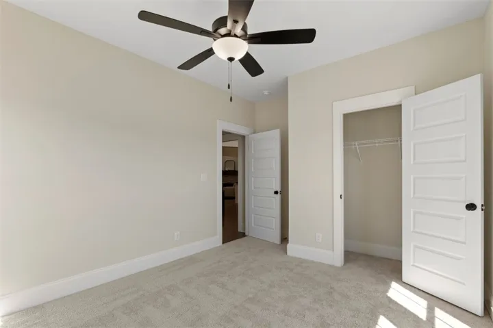 1935 Long Leaf Lane, Opelika, Alabama 36804