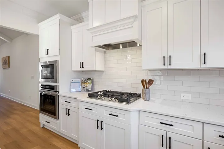 1878 Long Leaf Lane, Opelika, Alabama 36804