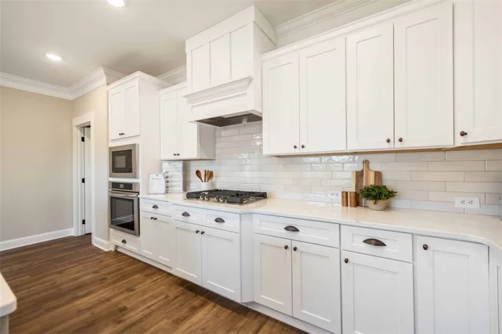 1890 Long Leaf Lane, Opelika, Alabama 36804