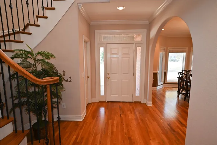 Large entrance foyer.