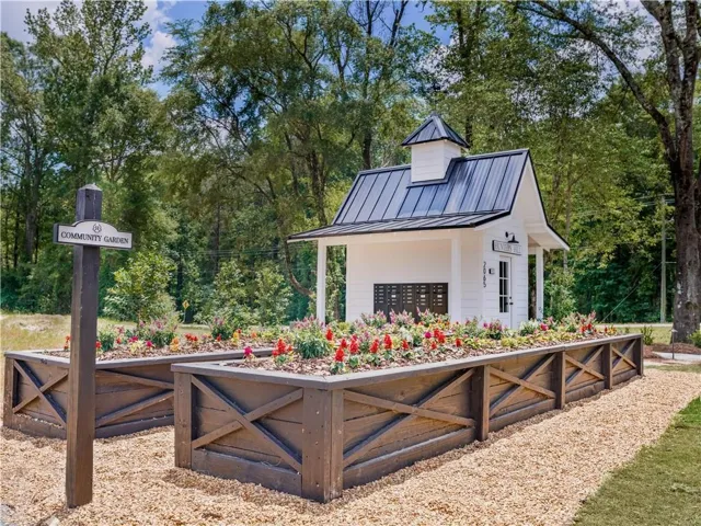 Hunters Hill Community Garden & Mailboxes
