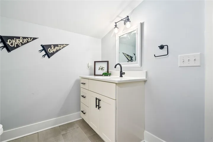 Upstairs bathroom