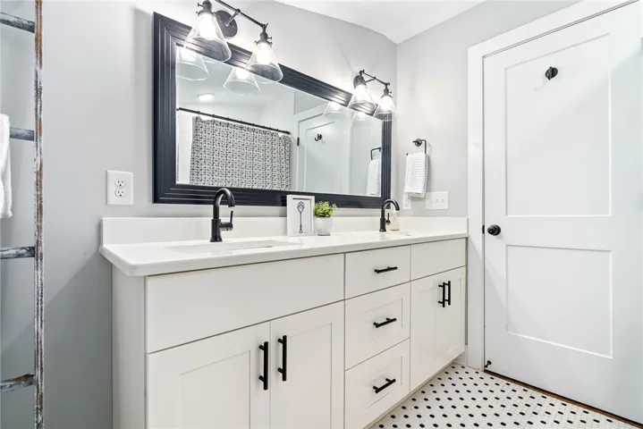 Upstairs bathroom