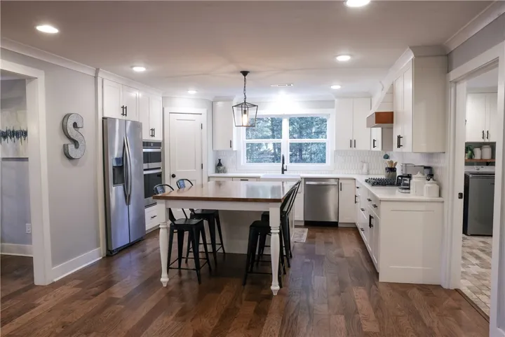 740 Moores Mill Road, Auburn, Alabama 36830