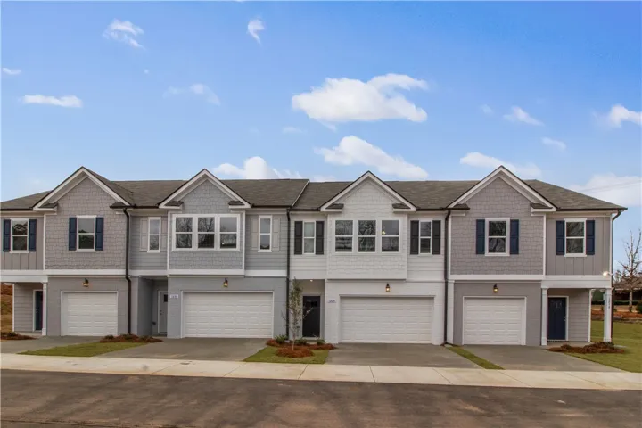 1225 Mccoy Street, Opelika, Alabama 36801