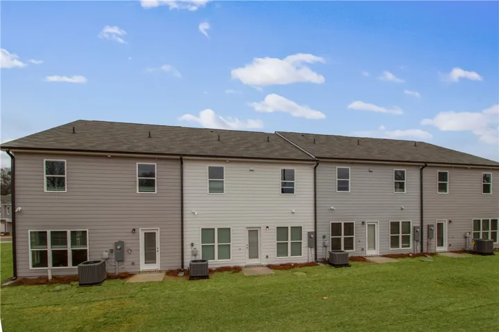 1225 Mccoy Street, Opelika, Alabama 36801