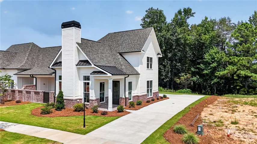 2176 DAWSON CORNER LOOP LUXURY TOWNHOUSE