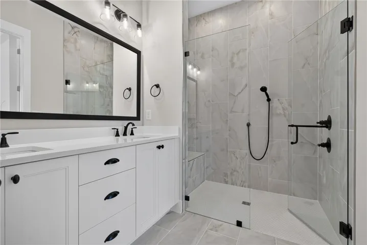 Zero entry primary shower