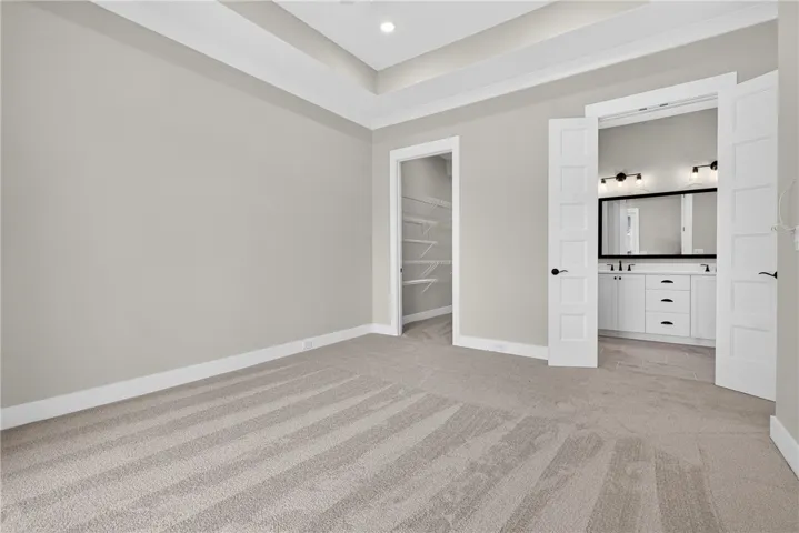 Oversized primary suite