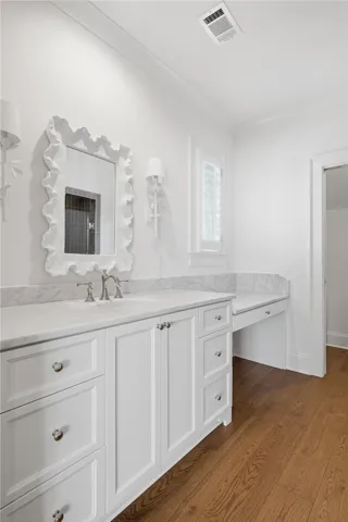 Lovely Details On The Vanity - Fluting & Scalloped Edging On The SideSplash