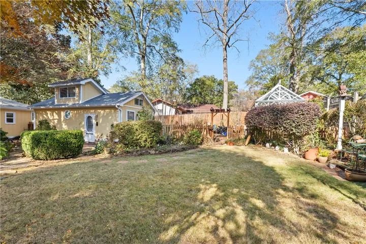 Apartment garage/atrium