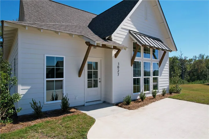 Pre-Sale opportunity for this EMILY Plan-4bed 3bath single level home.
Example of a completed Emily Plan