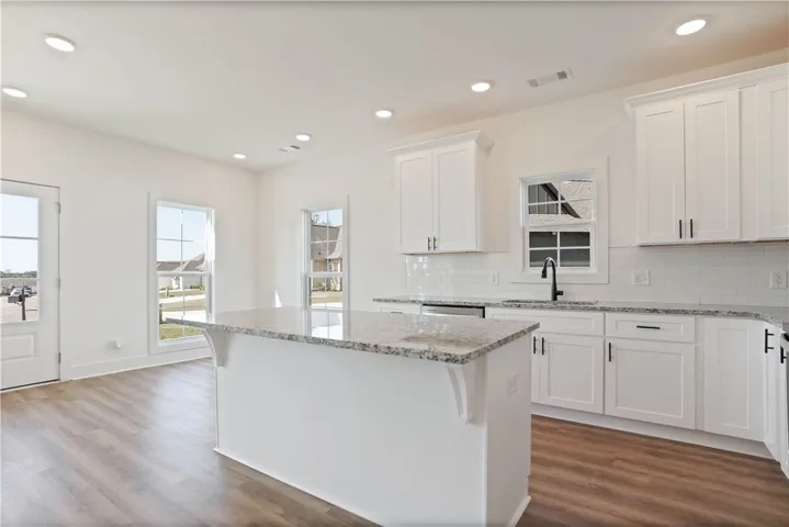 Example photo of a completed Emily floorplan. All plans, pricing & specifications are subject to change without notice.