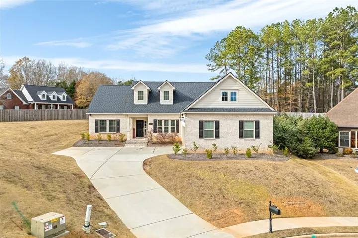 1903 Talcott Court, Auburn, Alabama 36830