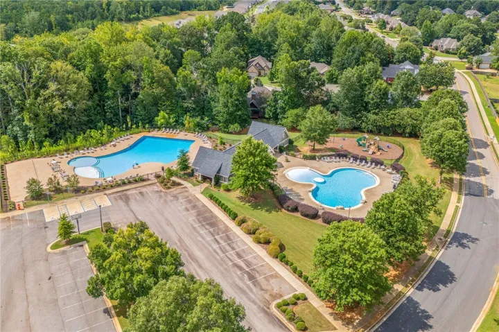 1903 Talcott Court, Auburn, Alabama 36830